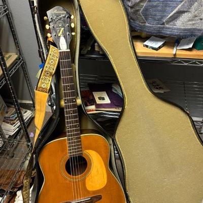 Harmony sovereign guitar for restoration