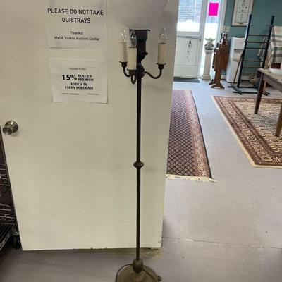 FLOOR LAMP