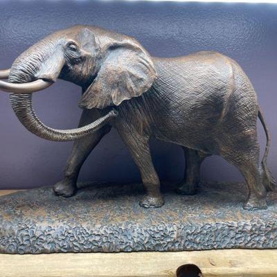 LG ELEPHANT