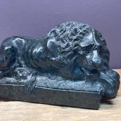 MARBLE LION