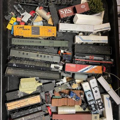 TRAINS LOT (WAY MORE THAN SEEN HERE)