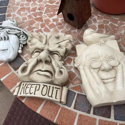 Tree or wall plaques 