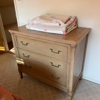 Mcm dresser 