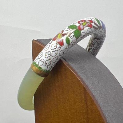 18 Jade Cloisonné Bracelet