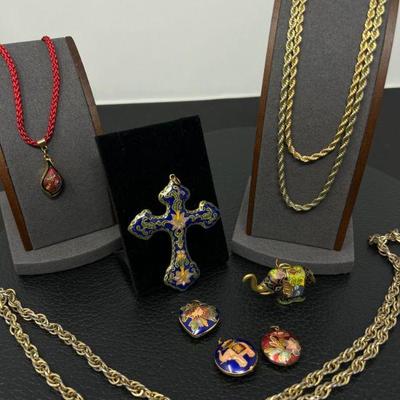 84 Cloisonné and Chain Jewelry