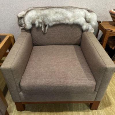 Side arm chair