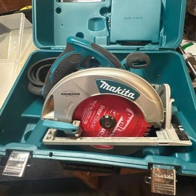 Makita circular saw