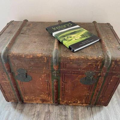 Lot 014-MBR: Antique Travel Trunk