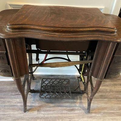 Lot 038-ENT: The Free Cabinet Sewing Machine