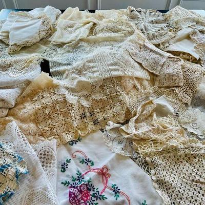 Lot 015-MBR: Collection of Lace