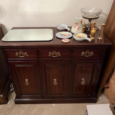Oak Mount Airy North Carolina Server