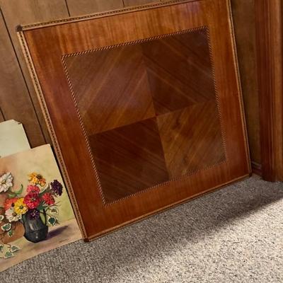 Lovely vinage card table