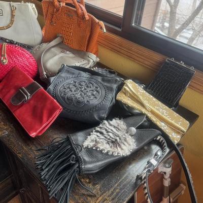 Assorted purses 
