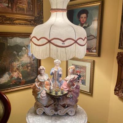Vintage Victorian Italian Porcelain lamp
stamped made in Italy