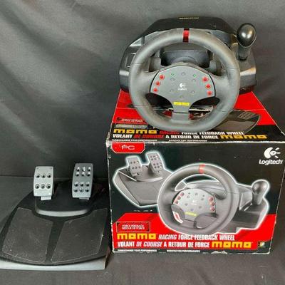 Logitech momo racing force feedback wheel with pedals