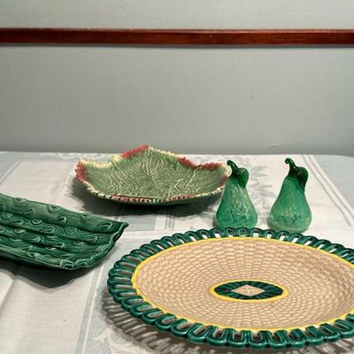 (5pc) Italian Ceramic Pieces | Assortment of Italian ("Made in Italy") ceramic pieces including blown glass pears and...