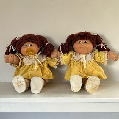 (2pc) Cabbage Patch Kids | Pair of vintage (1980's) Coleco Cabbage Patch Kids dolls.

