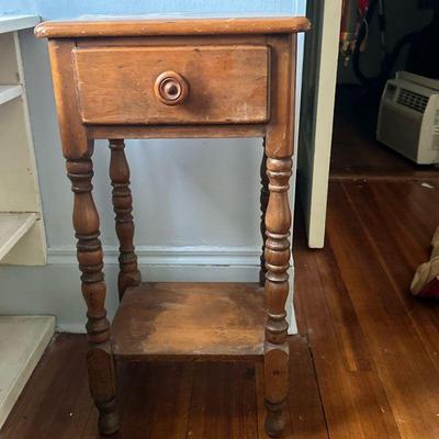 Side Table With Drawer | Single drawer end table/nightstand. - h. 28.5 x w. 15 x d. 13 in

