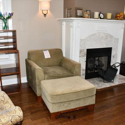 077 living room