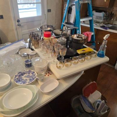 Fire king, pyrex turquoise, pink pieces