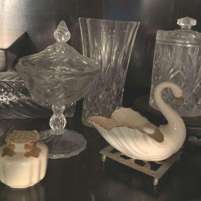 Tw239v swan and crystal