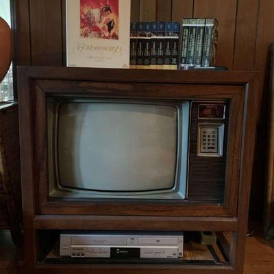 Tw222 vintage zenith tv