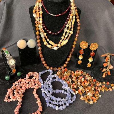 Tw153 funky vintage beaded jewels