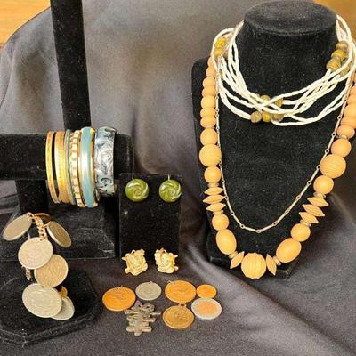 Tw152 vintage coin bracelet and more