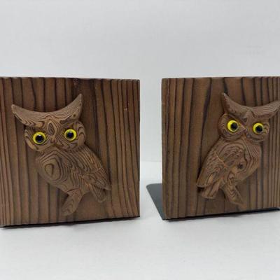 Pair of Wooden Owl Bookends w/ Metal Support	