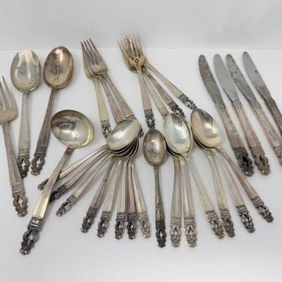 Gotham Silver Flatware Set - 30 Pieces, 1495.15 Grams Total Weight	