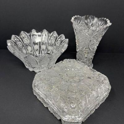Opulent Czech Crystal Collection – Exquisite Vase, Bowl & Lidded Dish	