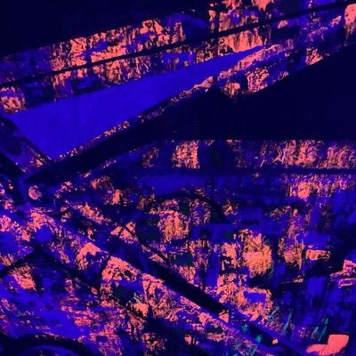 Glows under black light