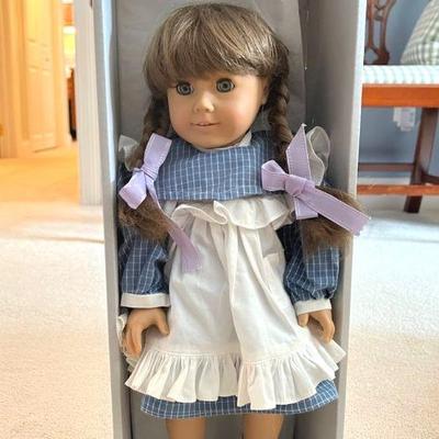 Pleasant Company American Girl Doll Molly McIntire #225 with Certificate of Authenticity
