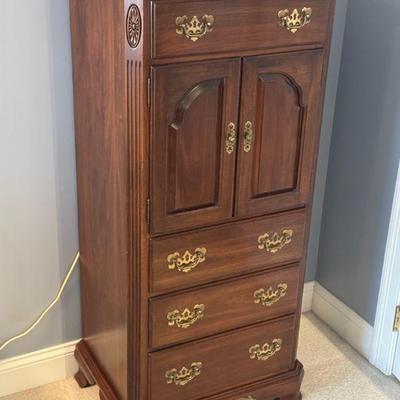 Ethan Allen Lingerie Chest
