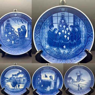 (5) Vintage Royal Copenhagen Christmas Plates
1963 ROYAL COPENHAGEN CHRISTMAS PLATE WINDMILL Kai Lange
B1/ Collects. Royal Copenhagen,...