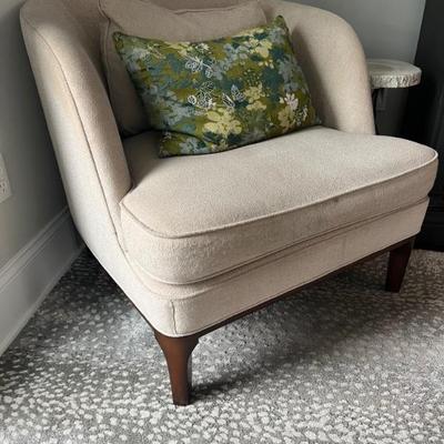 crate and barrel chairs 