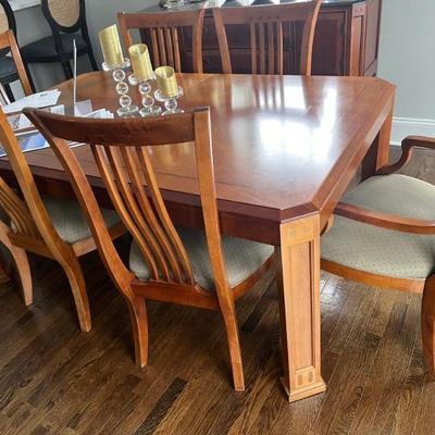 dining table and 6 chairs 