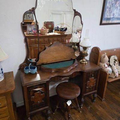 Sale Photo Thumbnail #87: Antique Walnut Vanity Desk Trifold Mirror