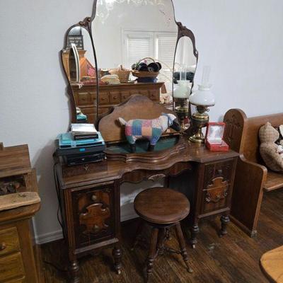 Antique Walnut Vanity Desk Trifold Mirror