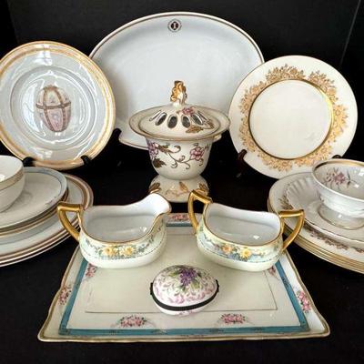 "Antiques & Heirlooms" in Evans, GA. Starts Closing Sat 2/22 at 8pm. Pickup is Mon 2/24 from 1-6pm. Shipping is available....