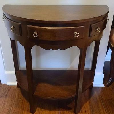 "Antiques & Heirlooms" in Evans, GA. Starts Closing Sat 2/22 at 8pm. Pickup is Mon 2/24 from 1-6pm. Shipping is available....