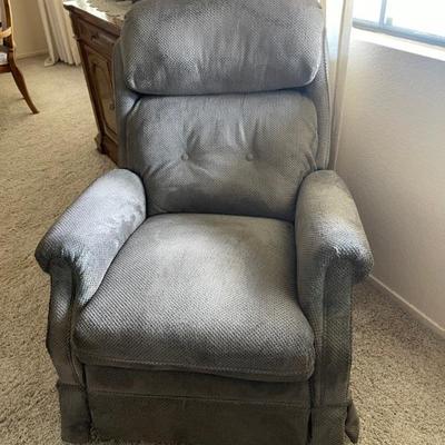 SITTING CHAIR