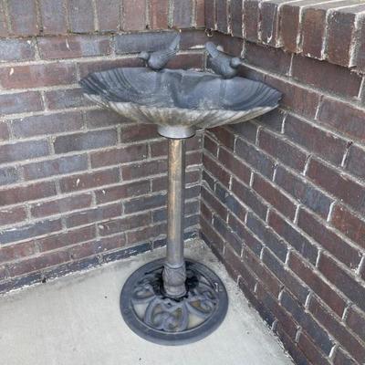 Bird bath 