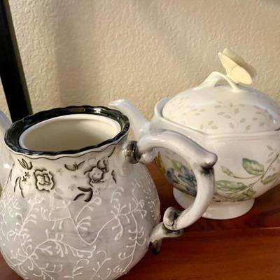 Tea pot collection 