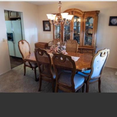 formal dining table