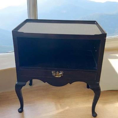 Kittinger buffalo open cabinet side table with drawer