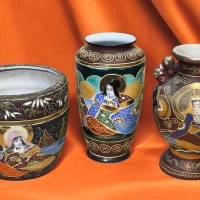Japanese porcelain satsuma moriage vases
