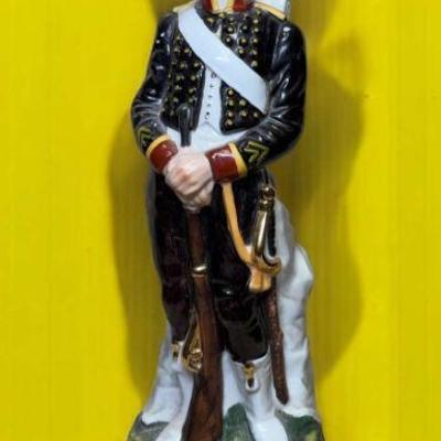 Vtg 1970 arnart porcelain corporal grenadier 1806 napoleon decanter