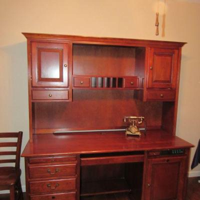 Desk with hutch