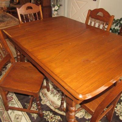 Kitchen table with 4 chairs